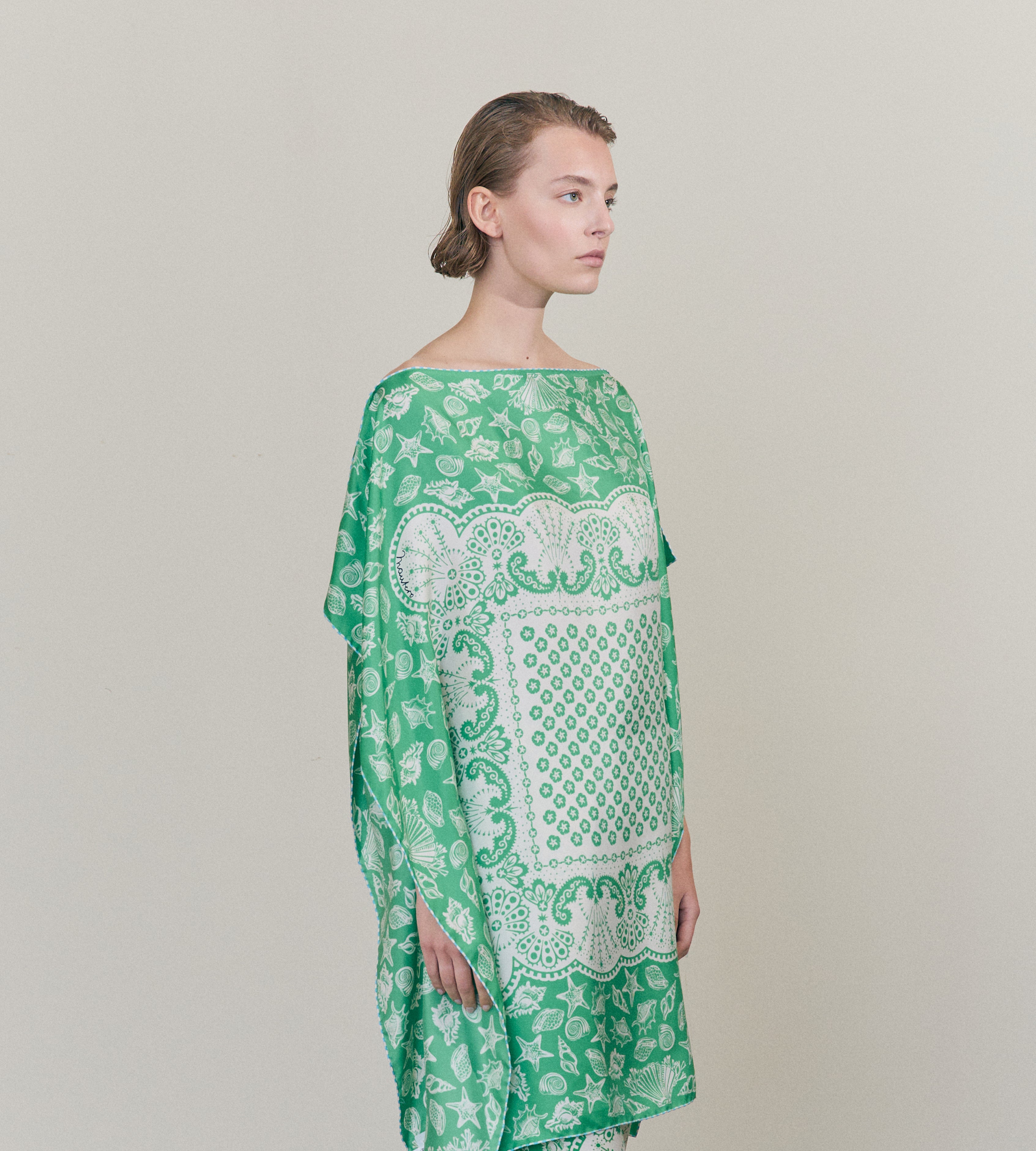 mantero-1902-mary-abito-caftano-foulard-90x90-senza-maniche image 4