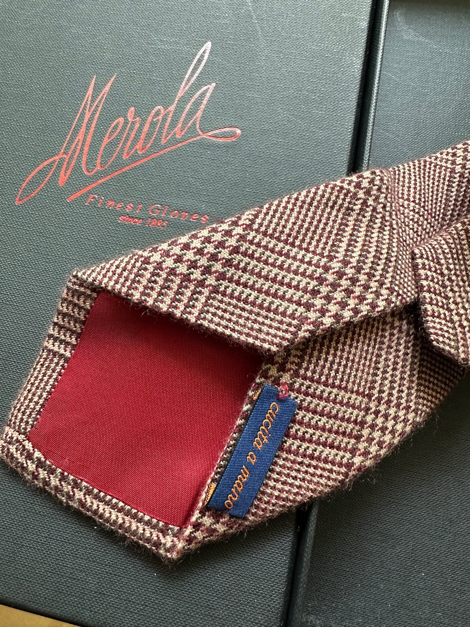 merola-gloves-esclusive-cravatte-in-cashmere-100-fatte-a-mano-in-italia-cm-8-5x1 image 2