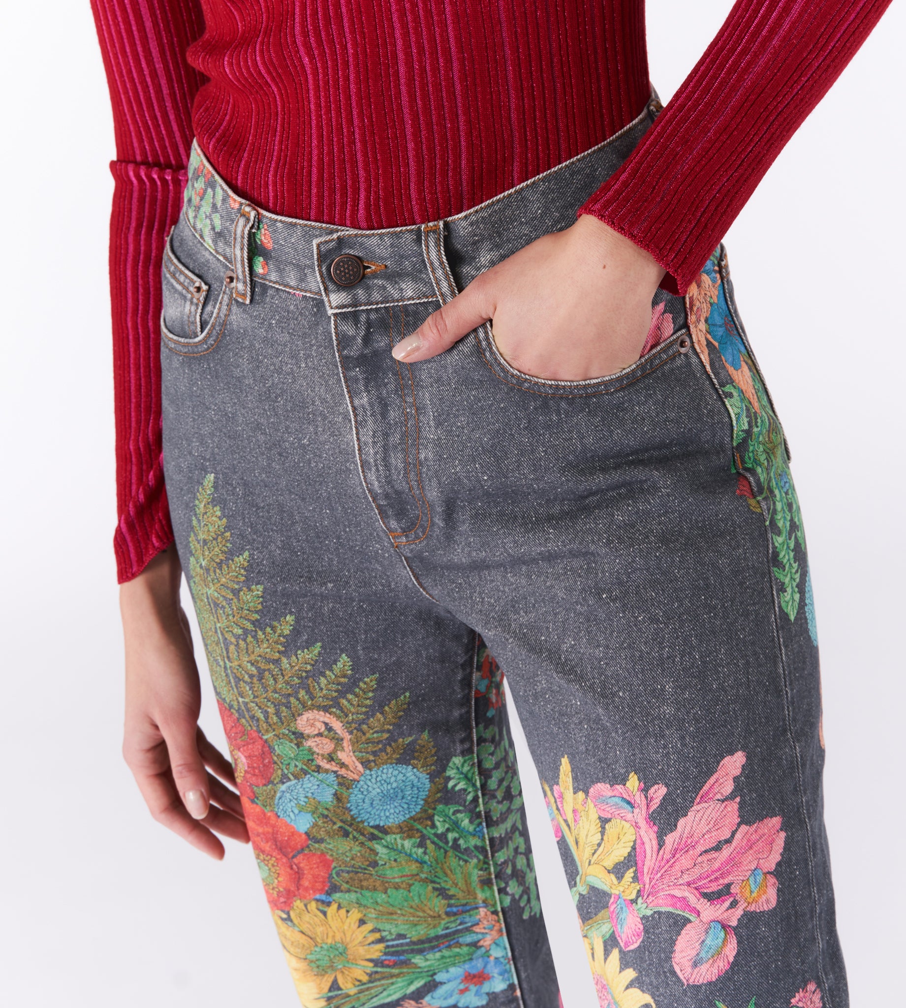 mantero-1902-marghe-jeans-in-cotone-stampato-effetto-stone-washed-gamba-larga-co image 2