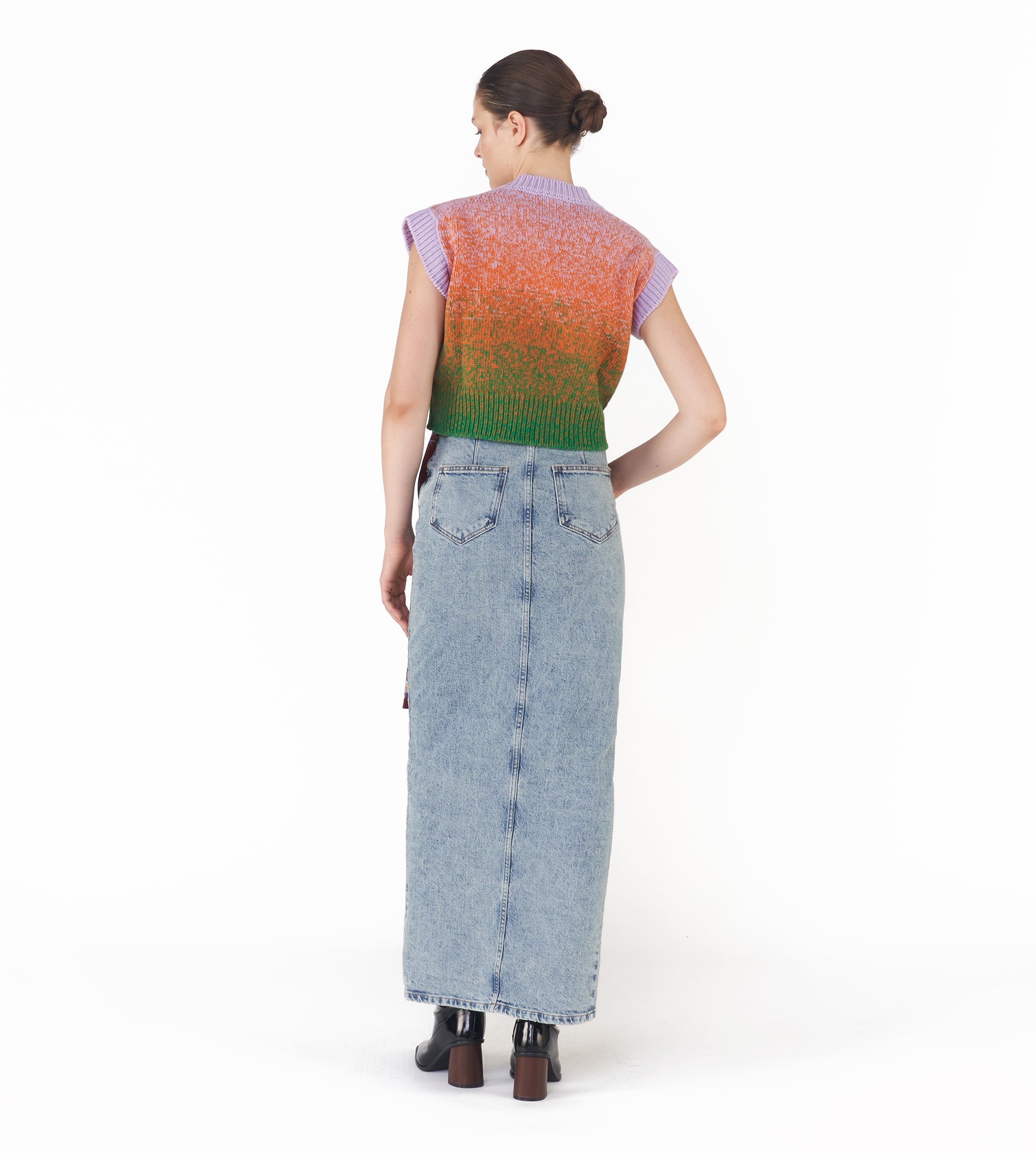 mantero-1902-lucy-gilet-in-lana-scollo-a-v-moulin-2 image 7