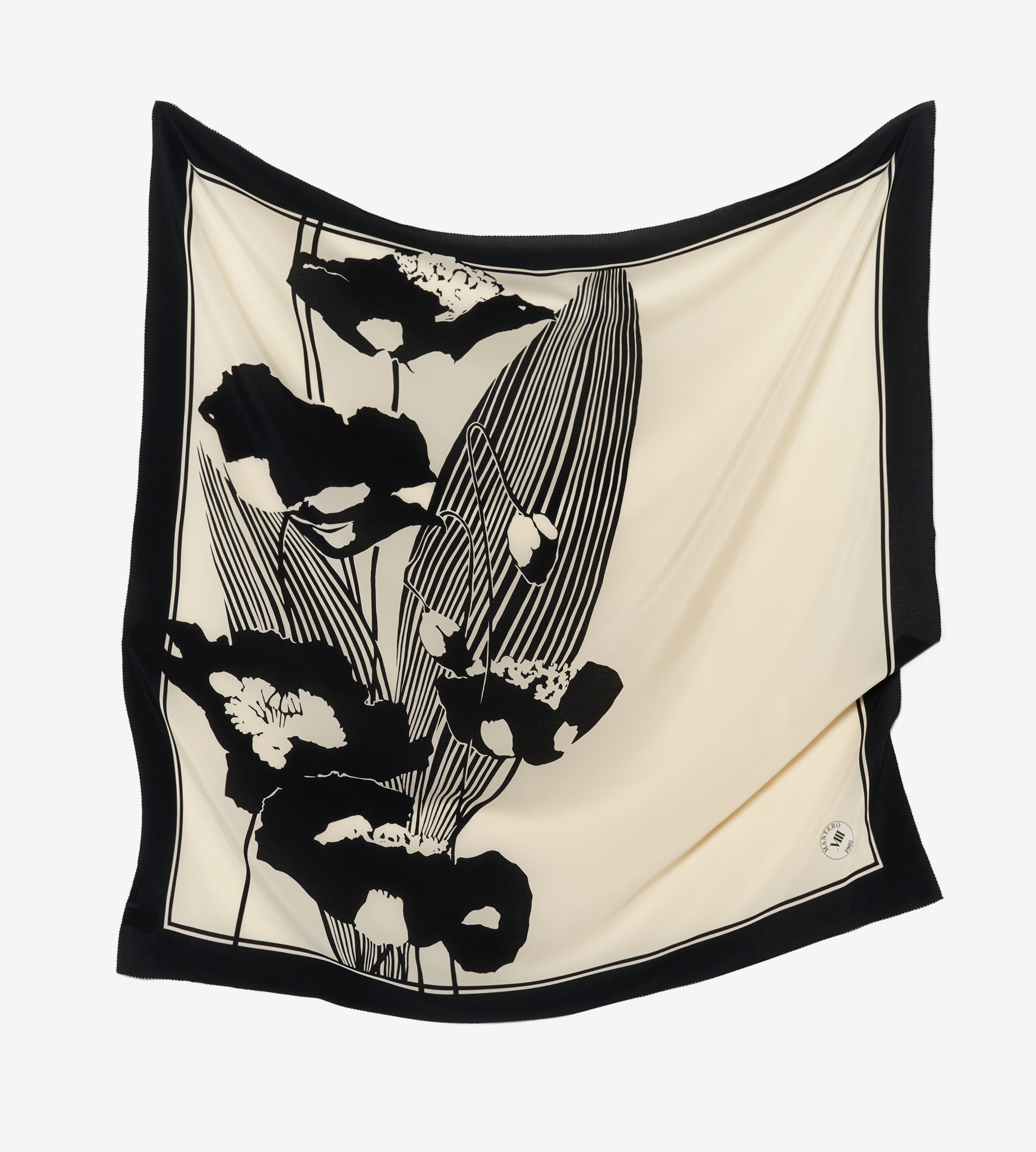 mantero-1902-archivio-n-58-coquelicot-parfum-classic-carr-90x90-cm-2 image 3