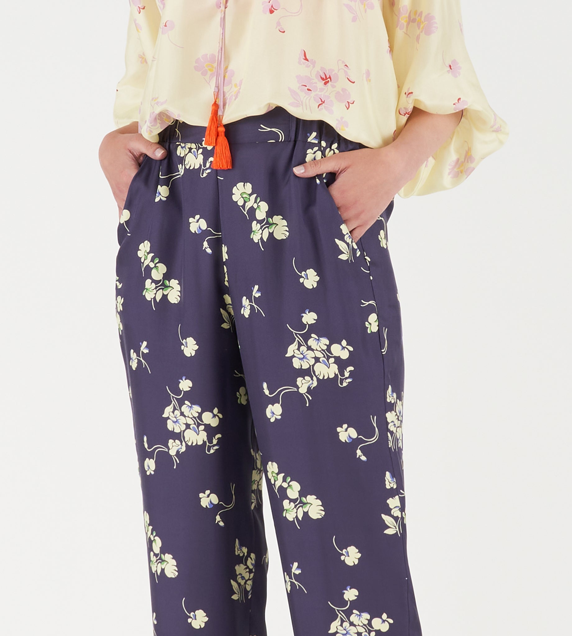 mantero-1902-doris-pantaloni-cropped-in-seta image 2