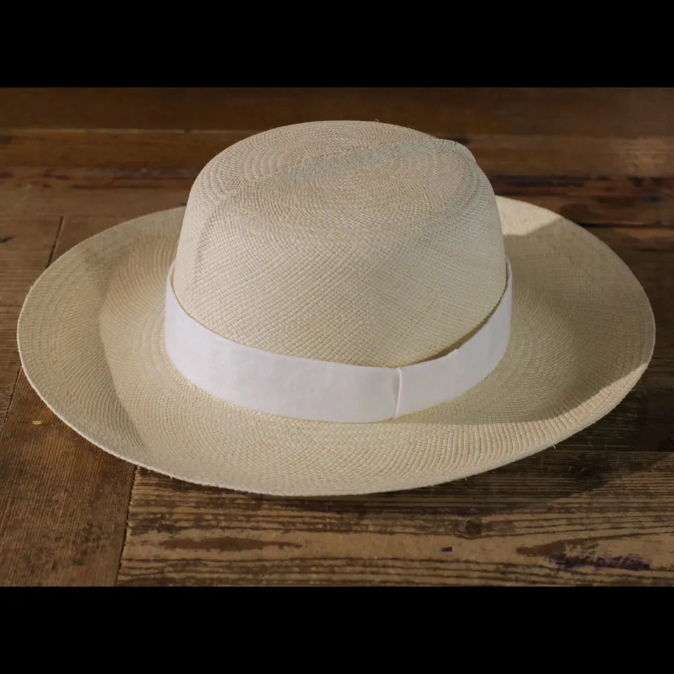 cappellificio-biellese-1935-genuine-safari-panama-con-nastro-in-lino-bianco image 1