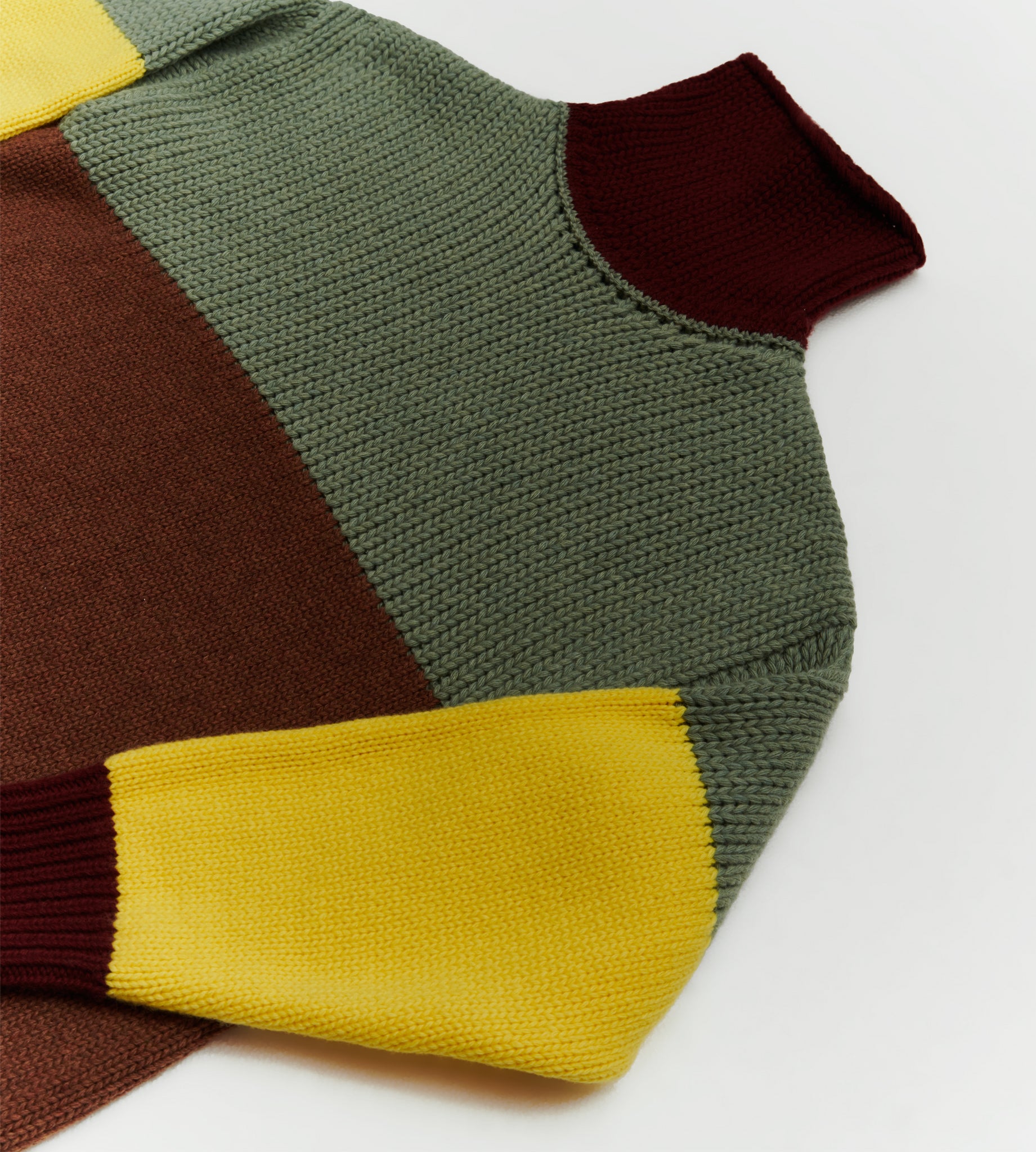 mantero-1902-laura-maglione-a-collo-alto-in-lana-color-block image 4