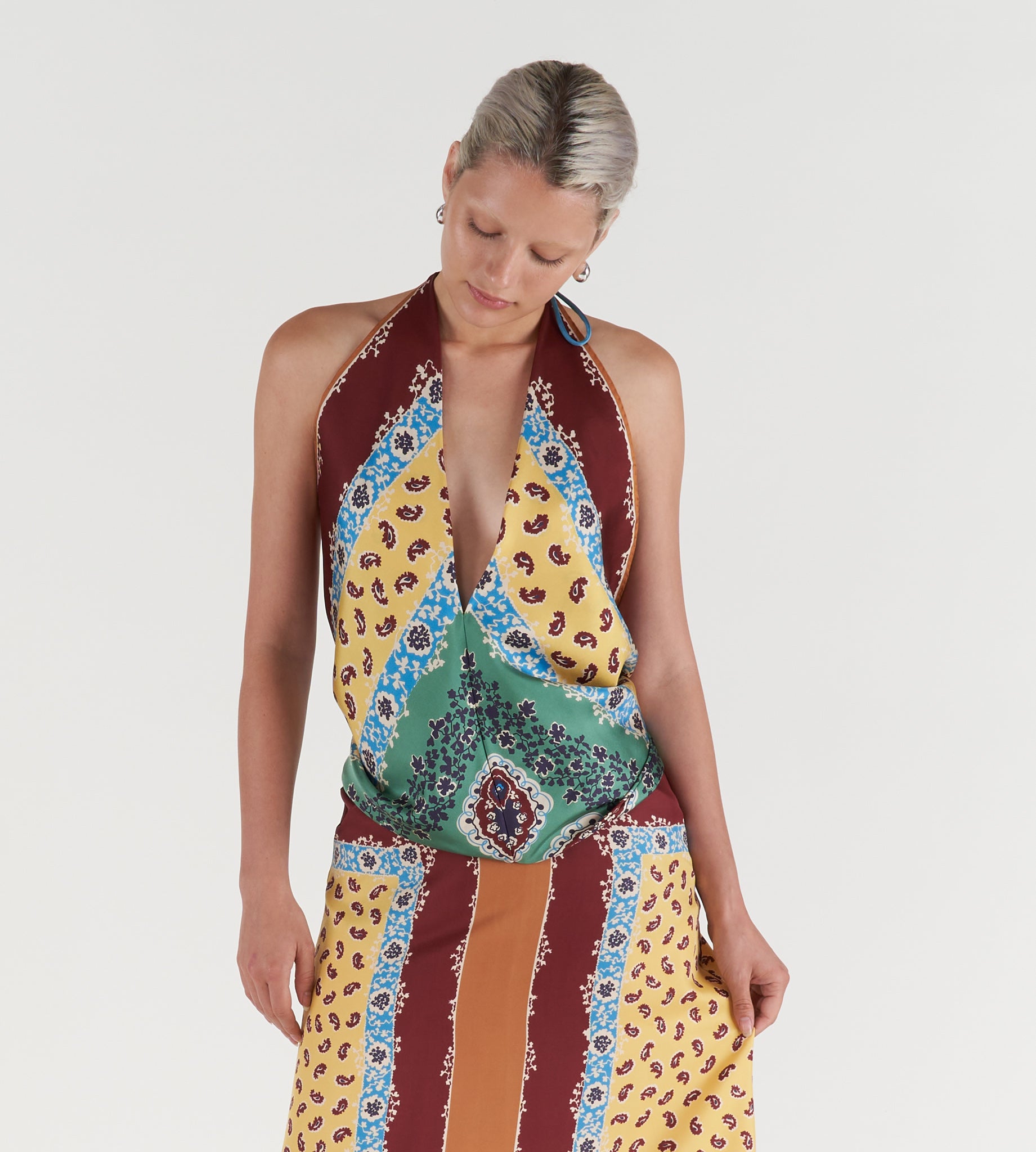 mantero-1902-erita-top-in-seta-da-foulard-90x90-cm image 2