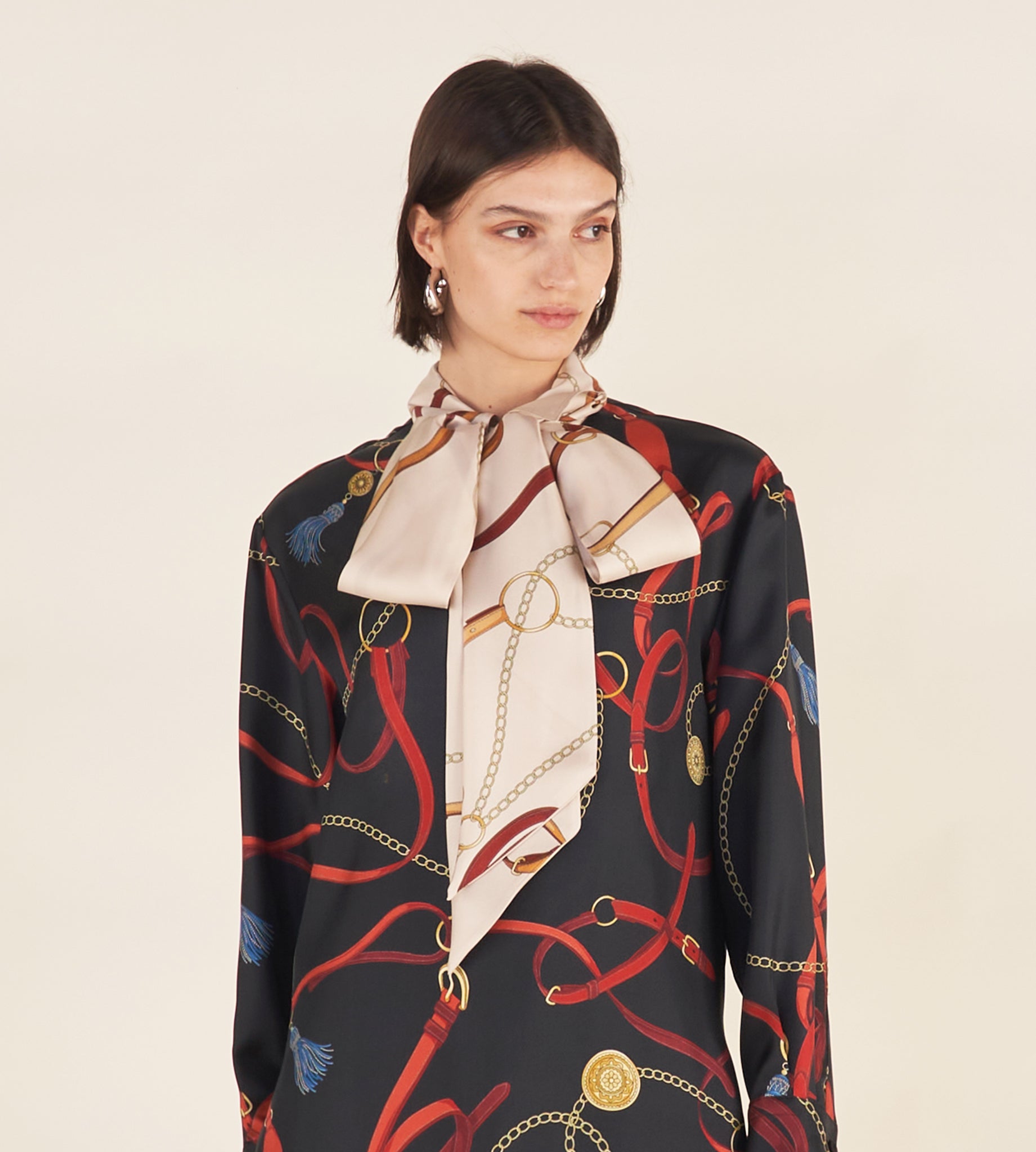 mantero-1902-dafne-blusa-over-con-sciarpa-rimovibile image 3