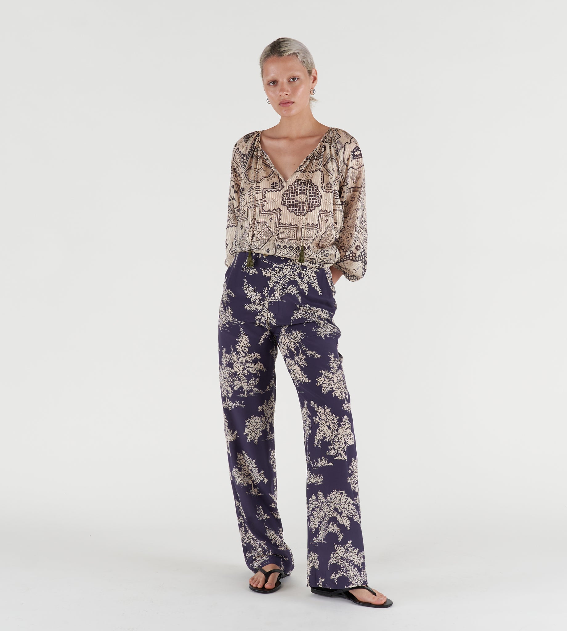 mantero-1902-alice-pantaloni-palazzo-in-seta-con-cintura-sagomata-made-in-italy image 3
