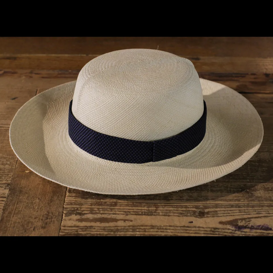 cappellificio-biellese-1935-genuine-safari-panama-con-nastro-mini-blue-circles-p image 1