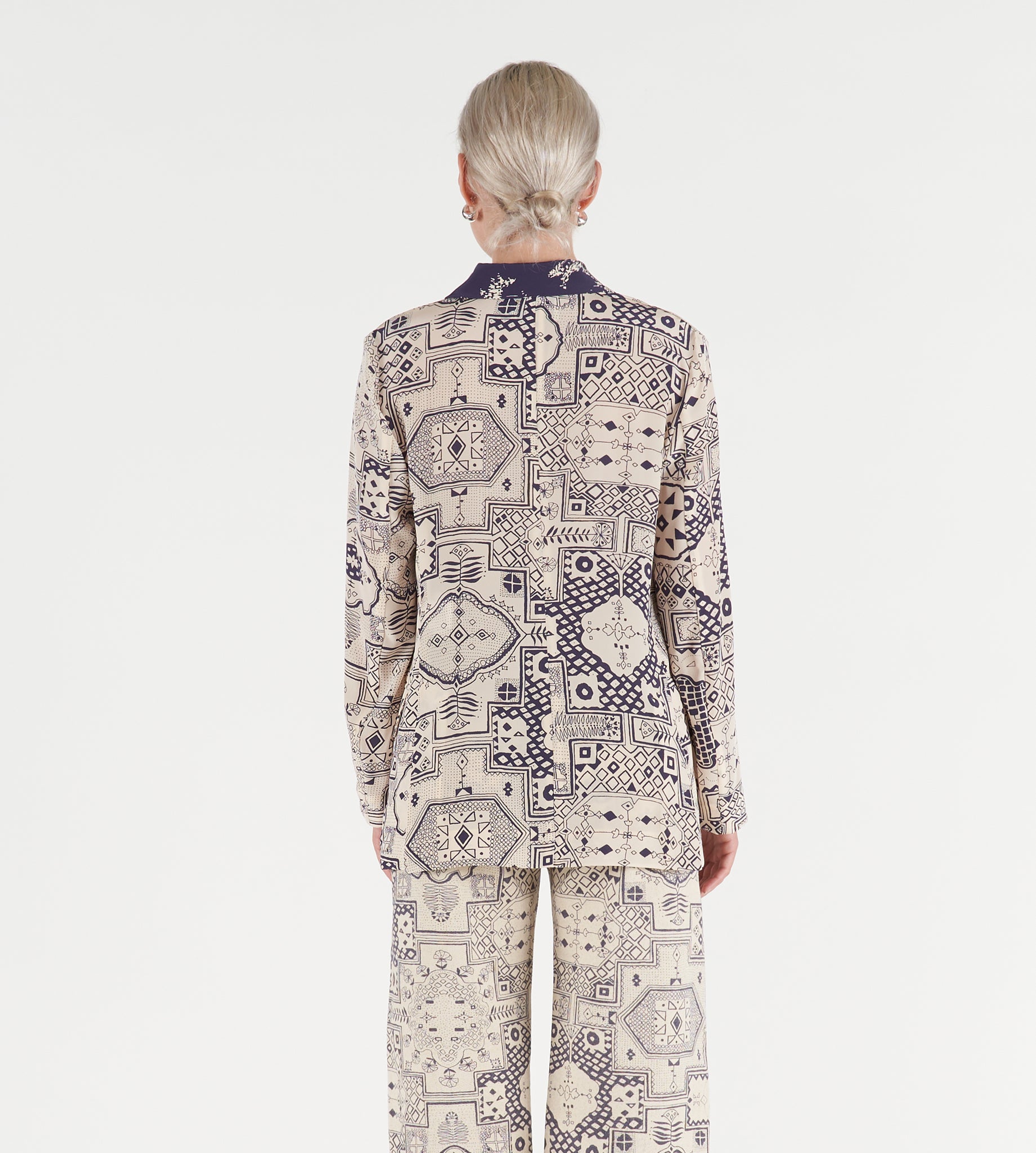 mantero-1902-isabella-blazer-in-seta-doppiopetto-sfoderato-made-in-italy image 3