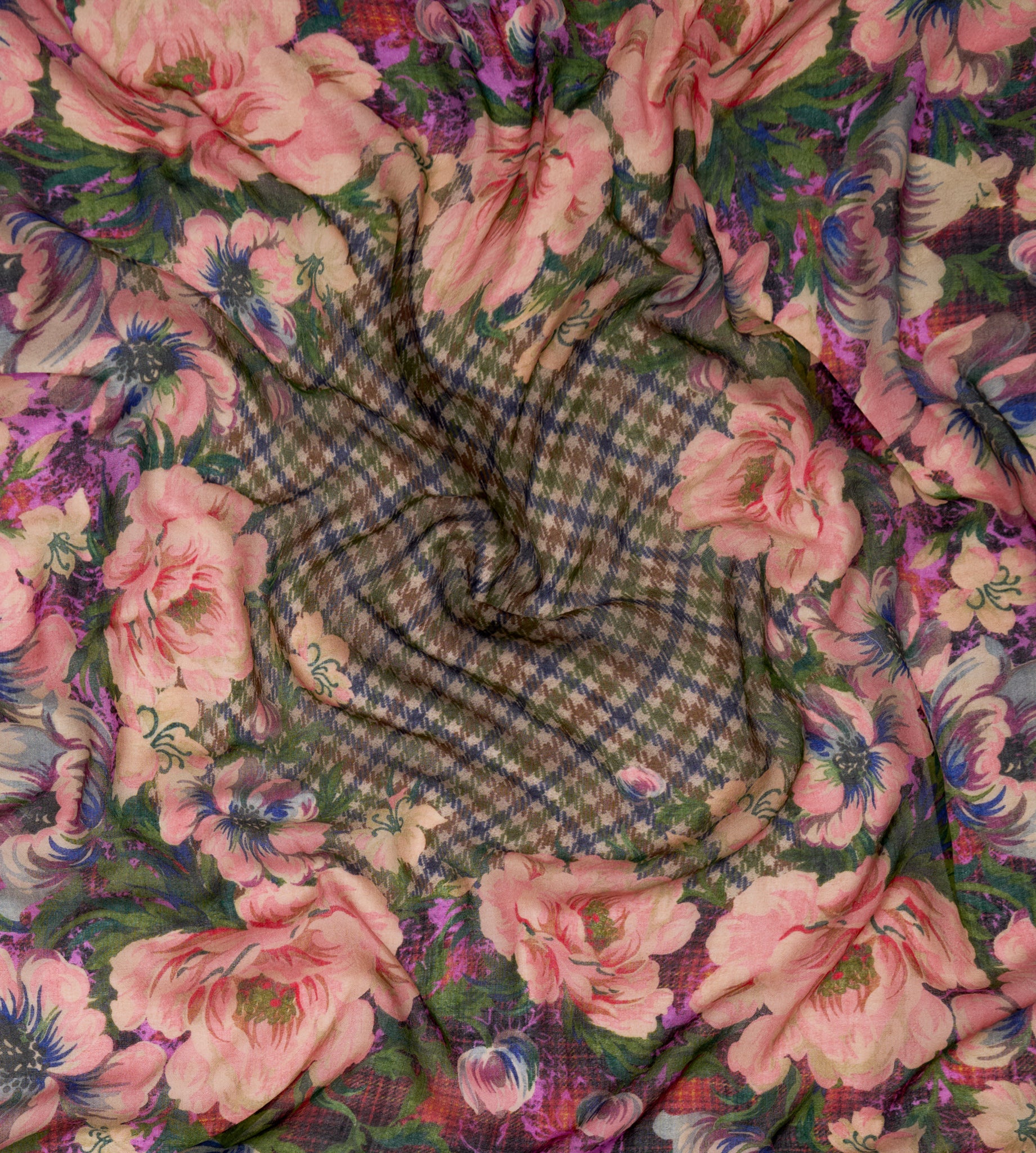 mantero-1902-english-rose-grand-carr-140x140-cm-3 image 3