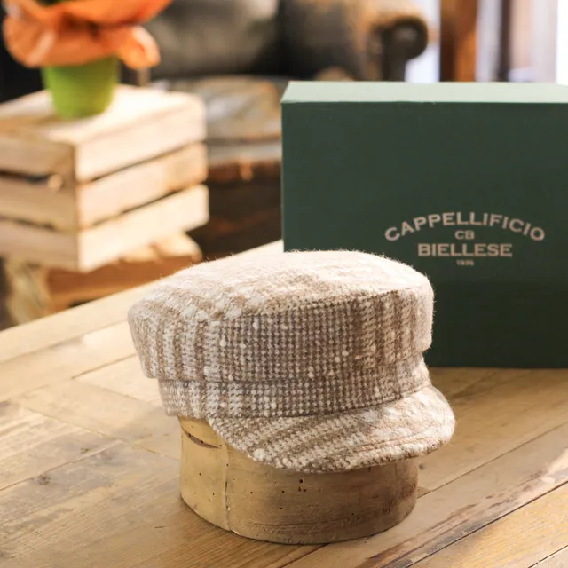 cappellificio-biellese-1935-marine-in-baby-alpaca-principe-di-galles-beige image 1