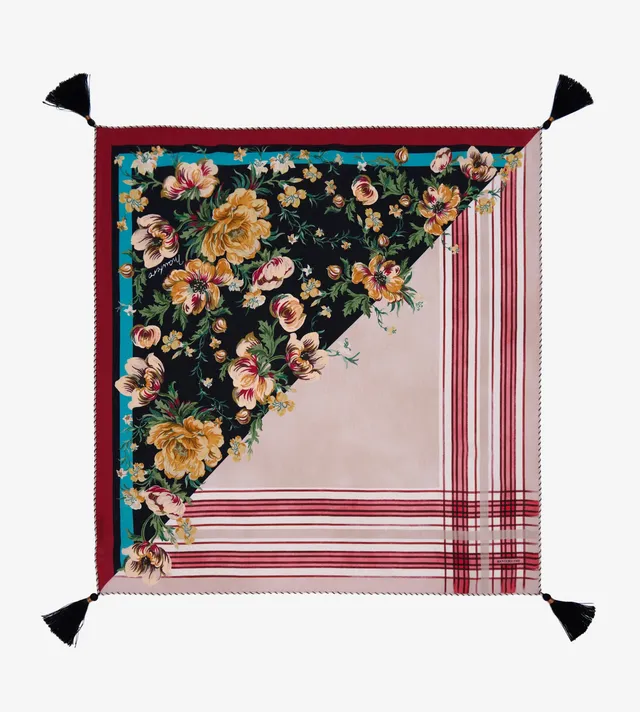mantero-1902-romeo-and-juliet-small-carr-70x70-cm-3 image 1