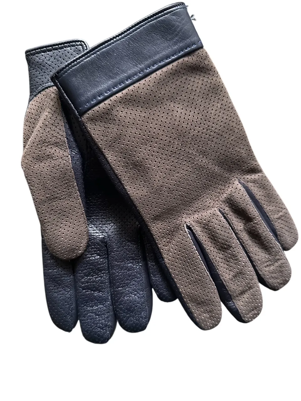 merola-gloves-guanti-in-pelle-scamosciata-traforata-con-fodera-in-cashmere-made- image 1