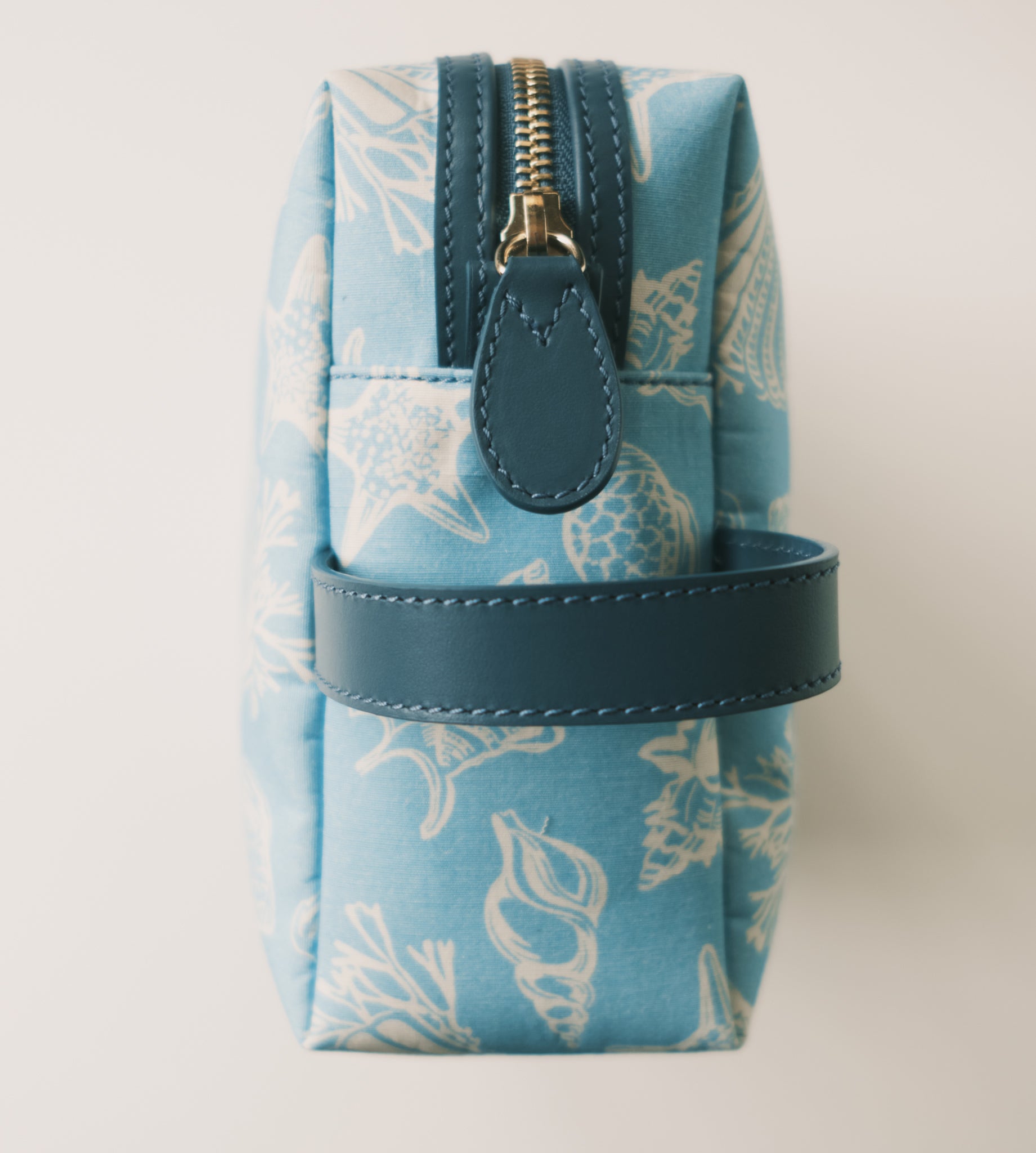 mantero-1902-brenda-pouch-a-mano-28x22-cm-in-lino-cotone image 4