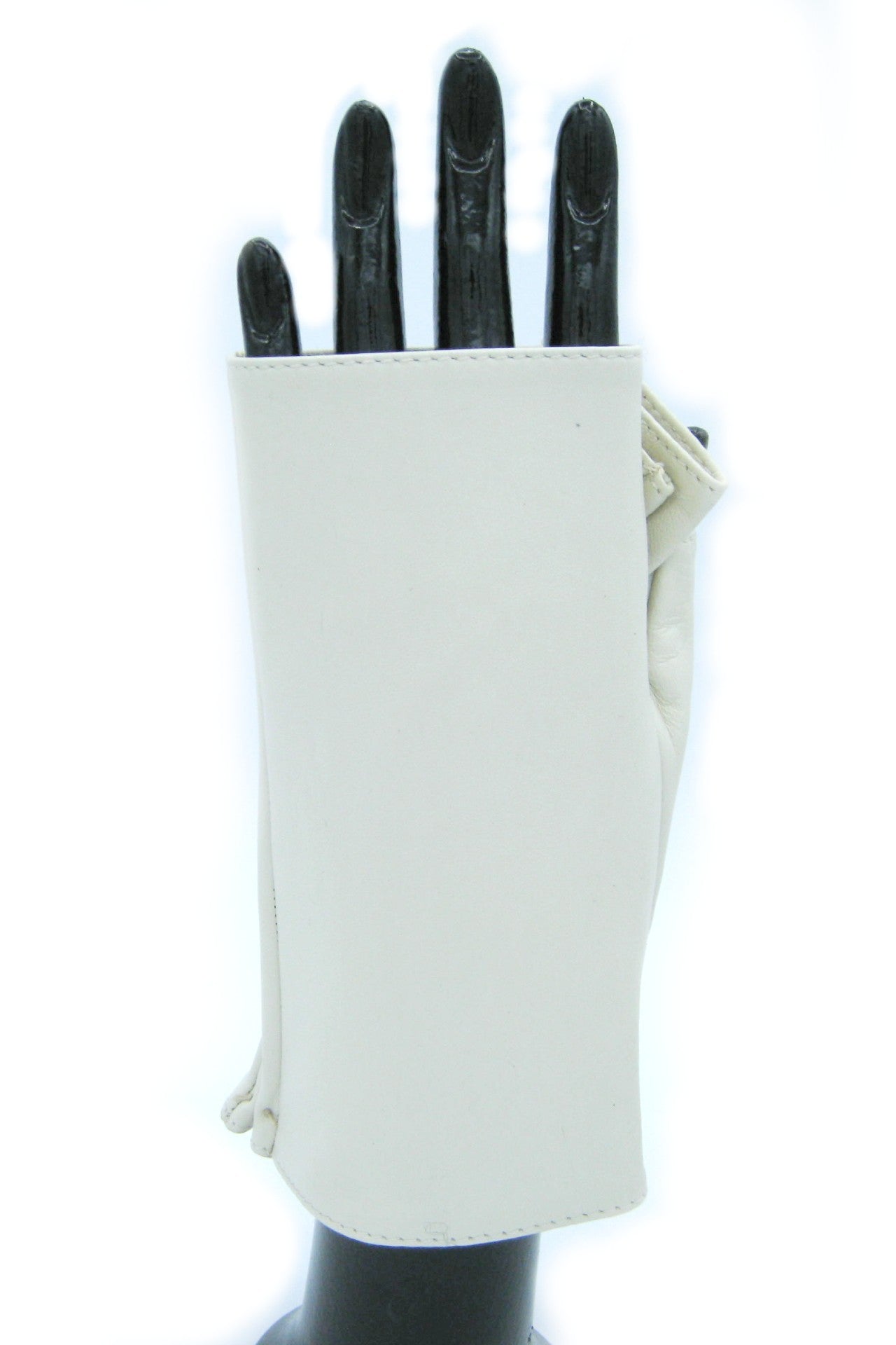 sermoneta-gloves-manicotto-2bt-in-nappa-foderato-seta-fango image 2