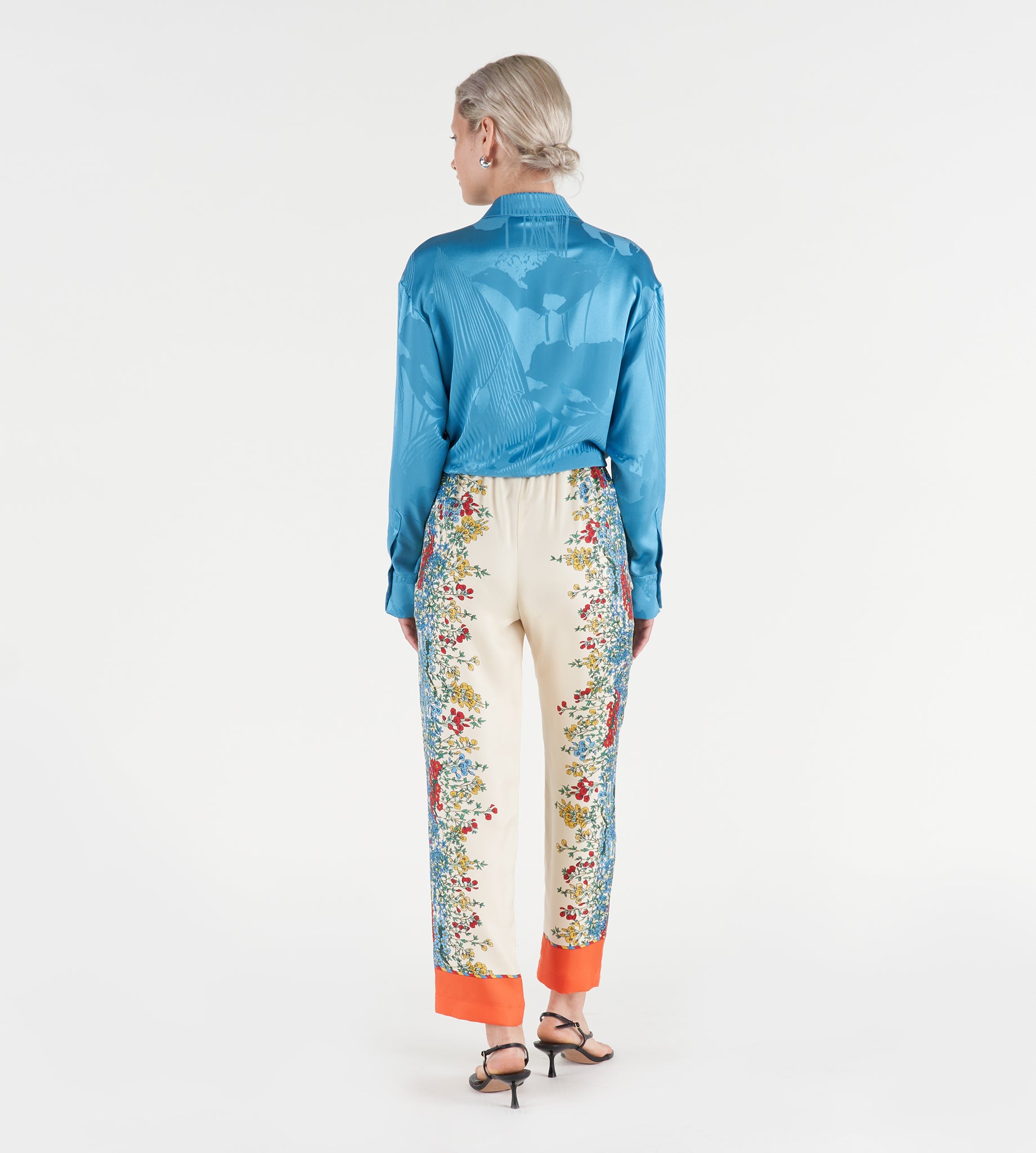 mantero-1902-doris-pantaloni-in-seta-cropped image 4