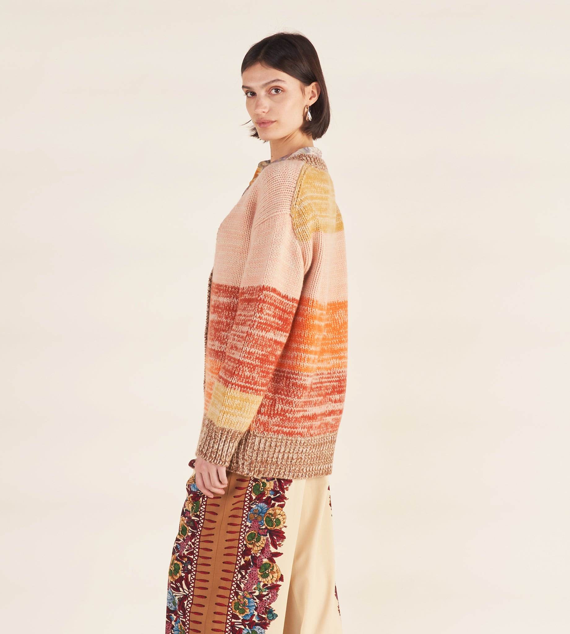 mantero-1902-jessica-maxi-cardigan-in-lana-cachemire-mulin-con-bottoni-effetto-o image 5