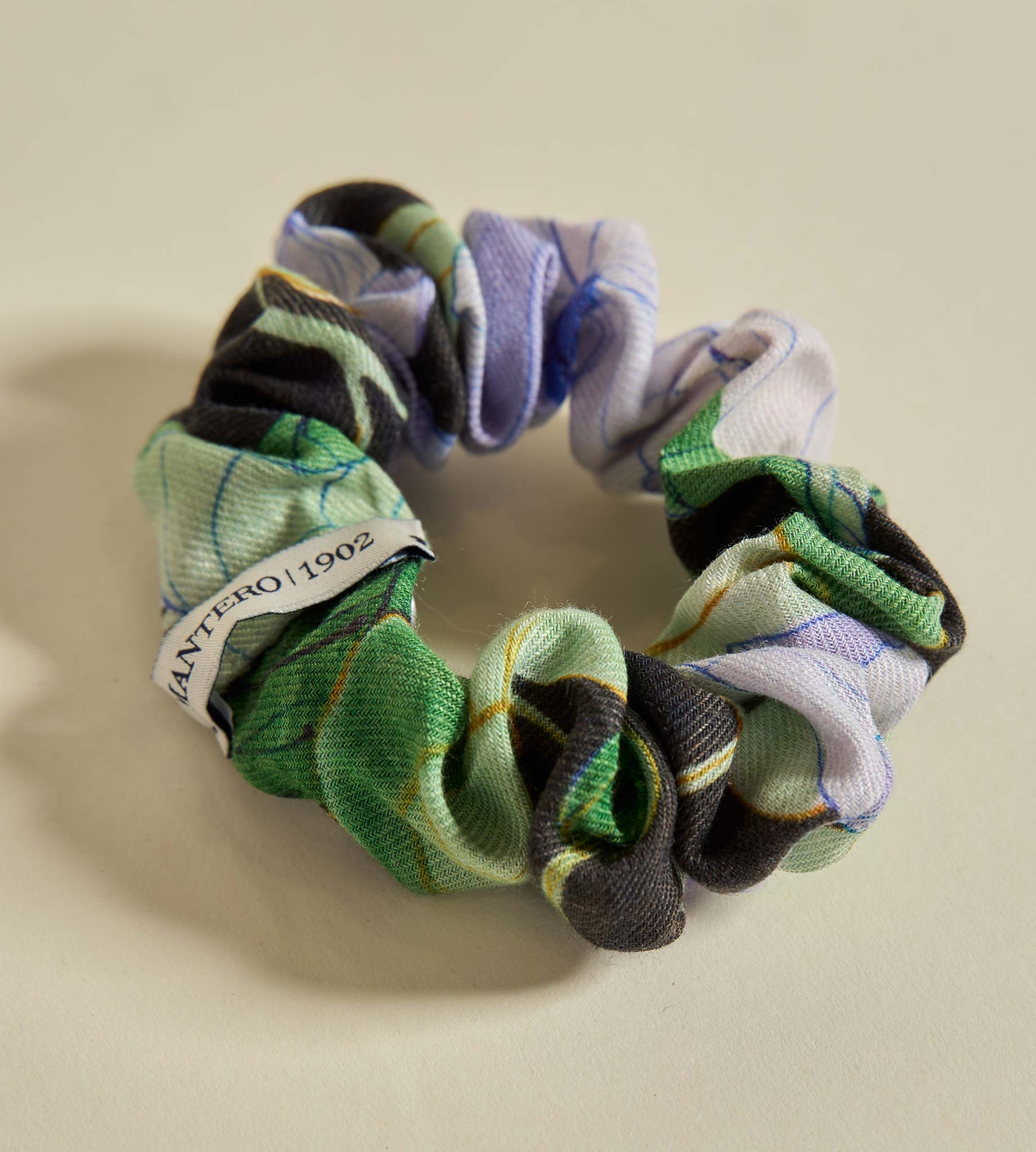 mantero-1902-eira-scrunchie-in-lino-viscosa image 2