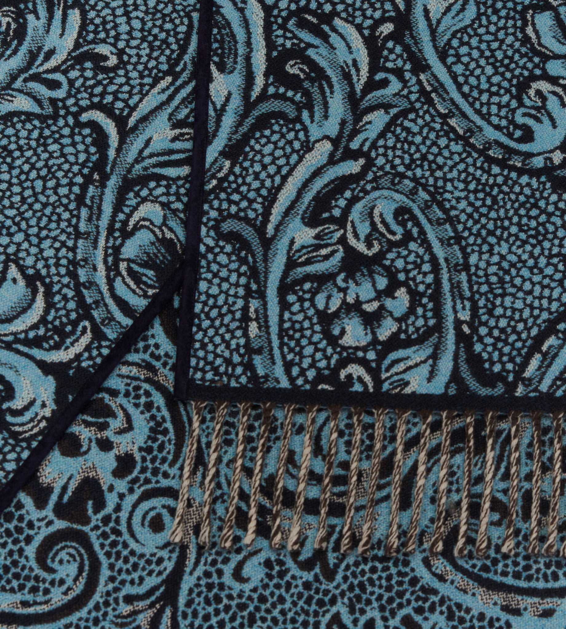 mantero-1902-elsa-stola-jacquard-double-face-45x200-cm image 4