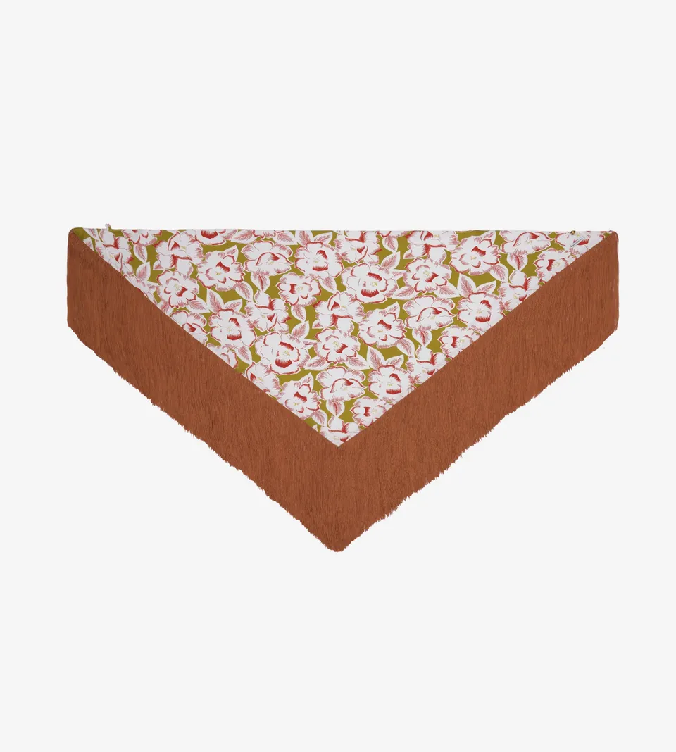 foulard-andalusia-mantero-1902-maxi-triangolo-130x130x141-cm-con-frange-made-in- image 1