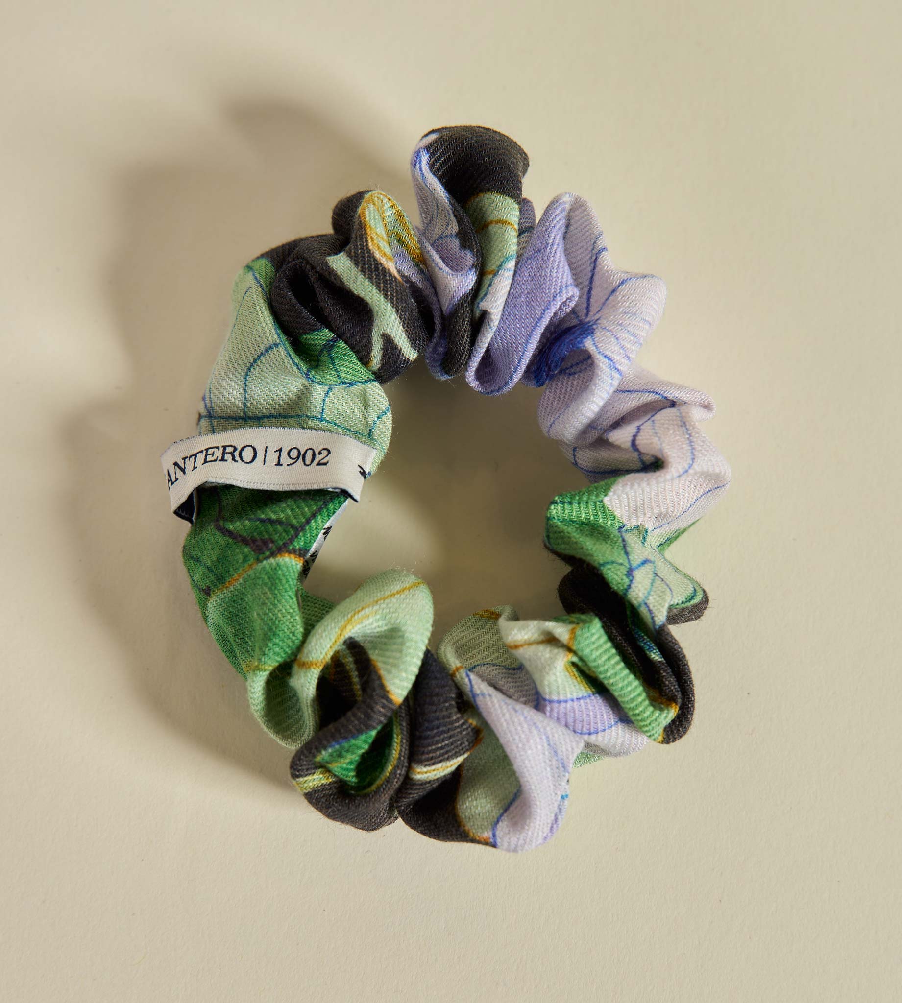 mantero-1902-eira-scrunchie-in-lino-viscosa image 3