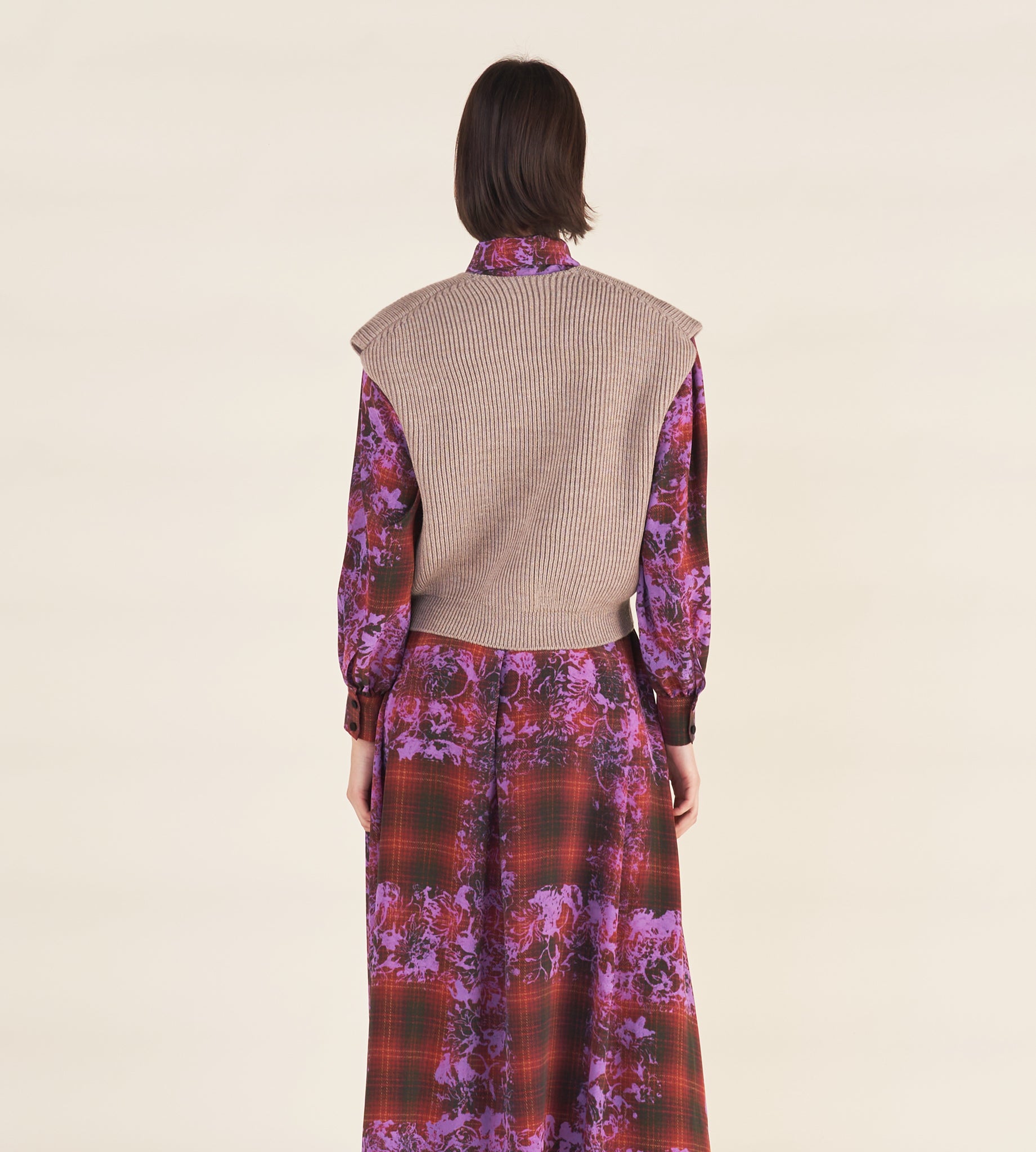 mantero-1902-tony-gilet-ricamato-in-lana-merinos image 8