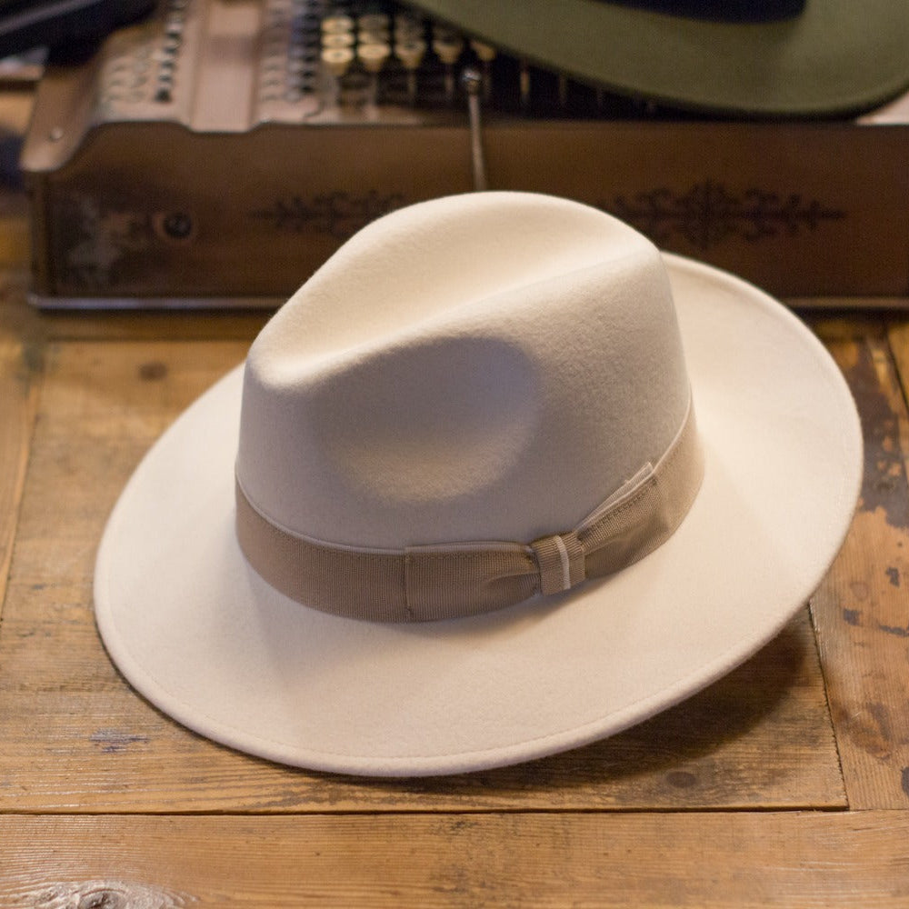 cappellificio-biellese-1935-fedora-crema-doppio-nastro-cappello image 1