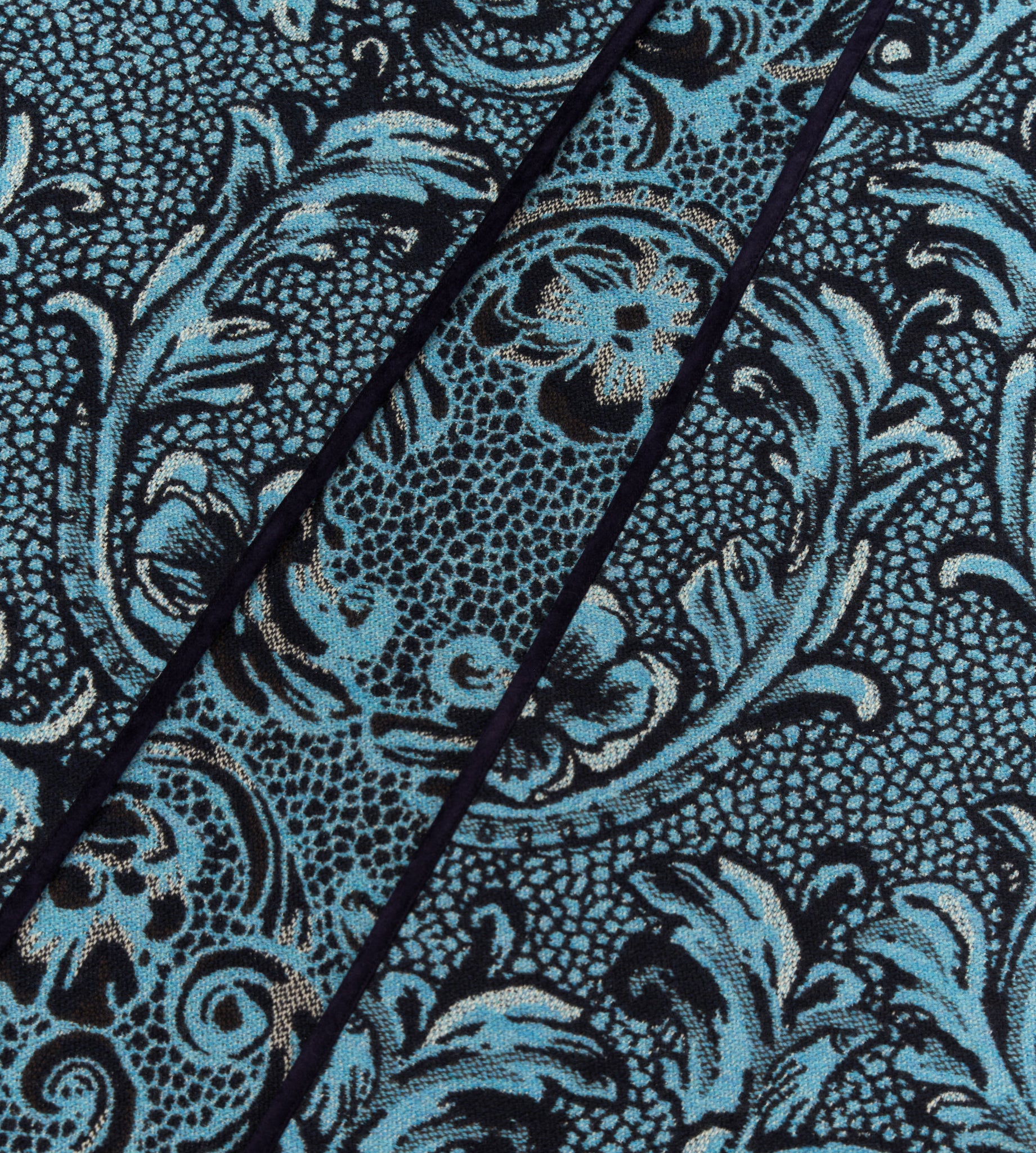 mantero-1902-elsa-stola-jacquard-double-face-45x200-cm image 3