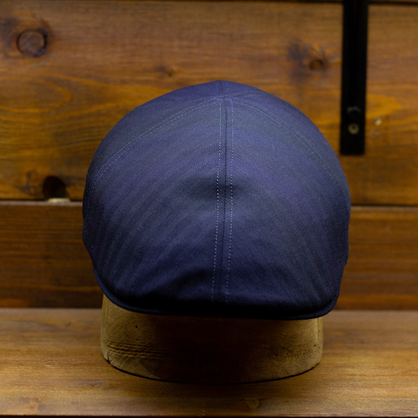 cappellificio-biellese-1935-driving-six-zegna-spina-di-pesce-blu image 3