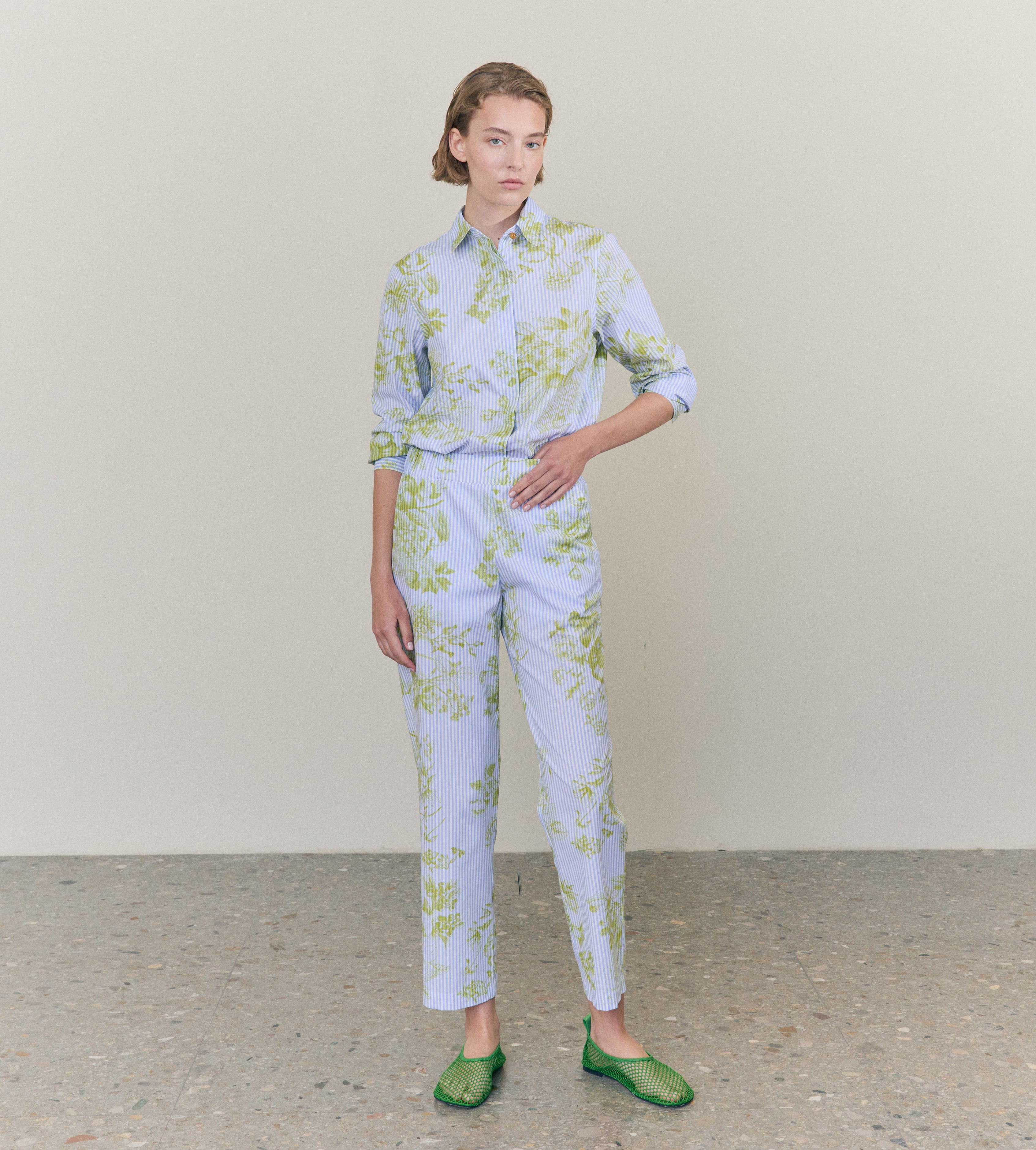 mantero-1902-doris-pantaloni-cropped-sartoriali-3 image 3