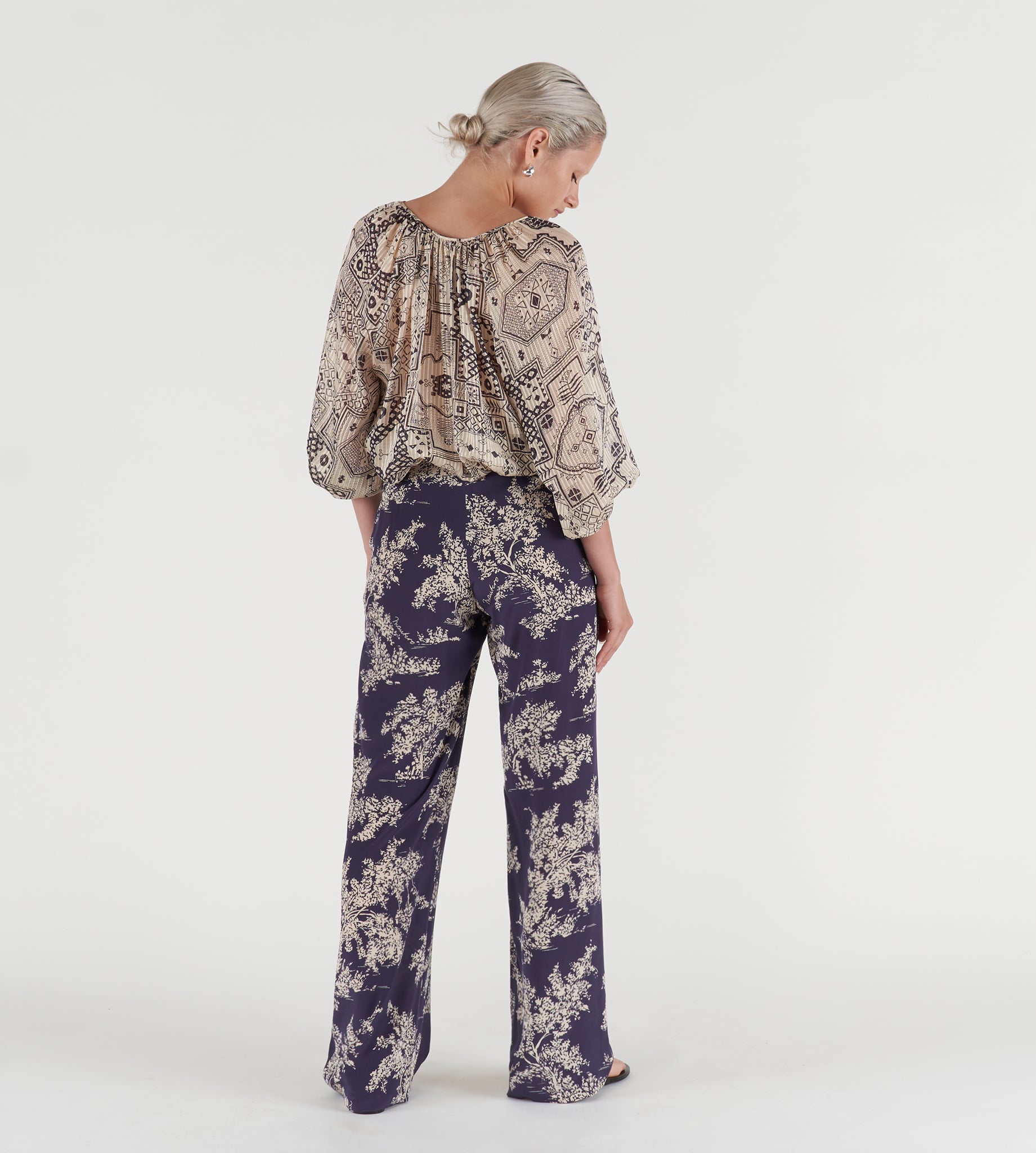 mantero-1902-alice-pantaloni-palazzo-in-seta-con-cintura-sagomata-made-in-italy image 4