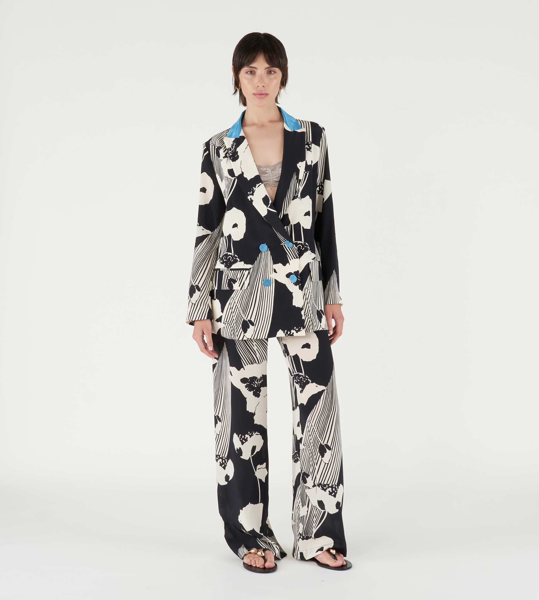 mantero-1902-isabella-blazer-in-seta-doppio-petto-made-in-italy image 3