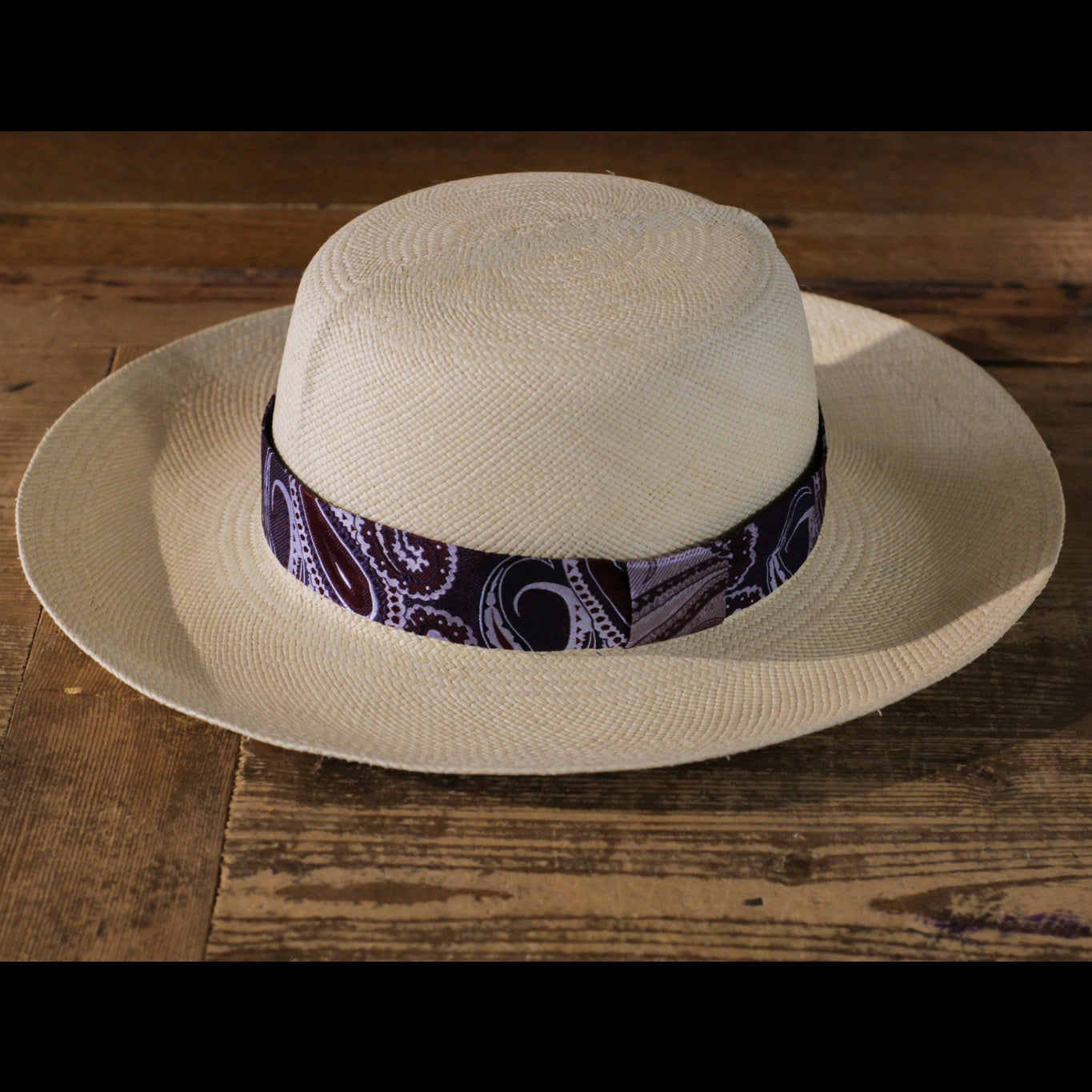 cappellificio-biellese-1935-genuine-panama-safari-violet-paisley-cappello-panama image 1