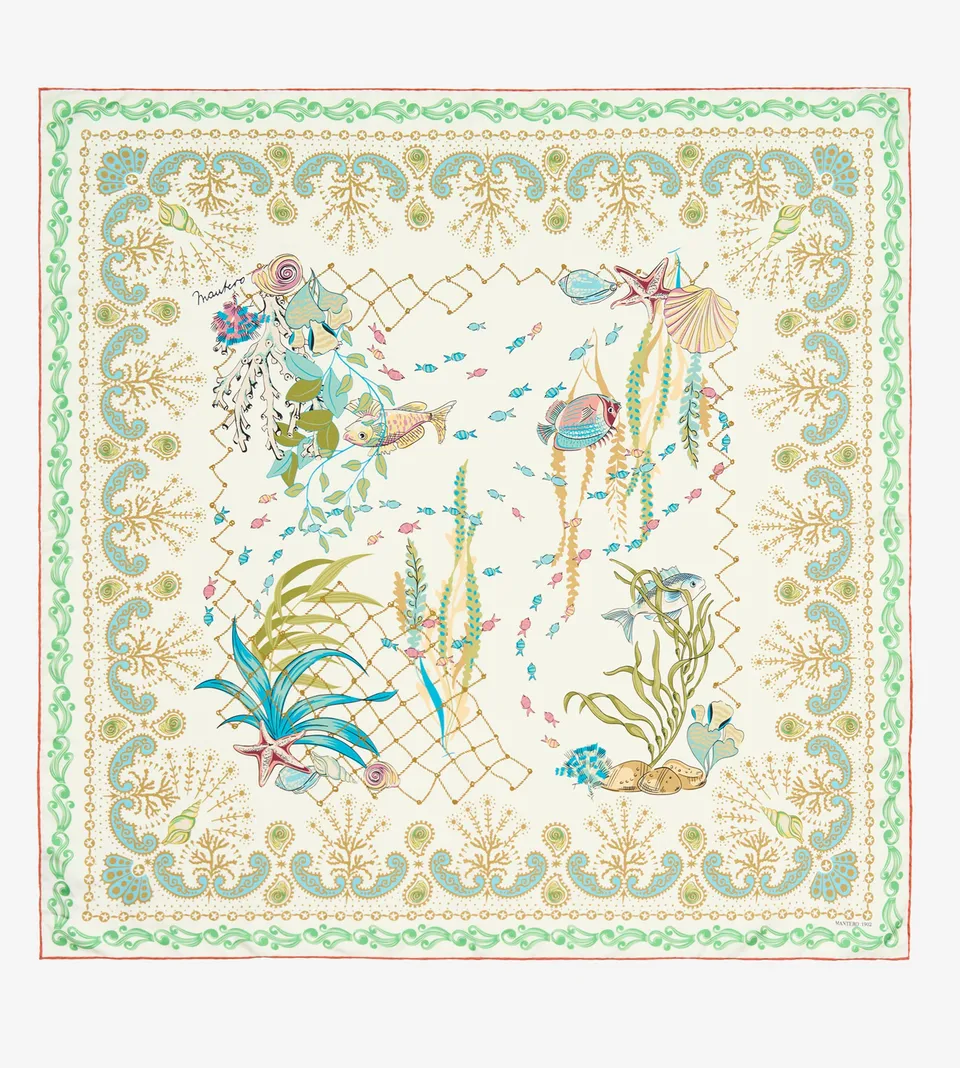 mantero-1902-coral-garden-carr-classico-90x90-cm-2 image 1