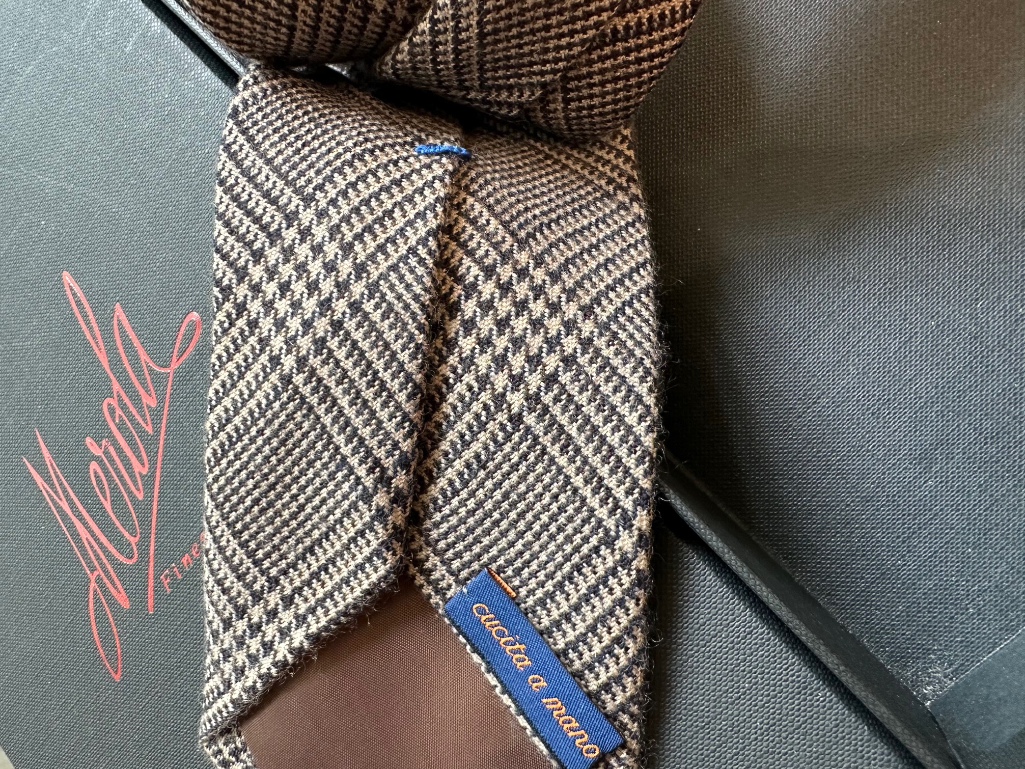 cravatte-in-puro-cashmere-100-fatte-a-mano-in-italia-cm-8-5-x-148 image 2