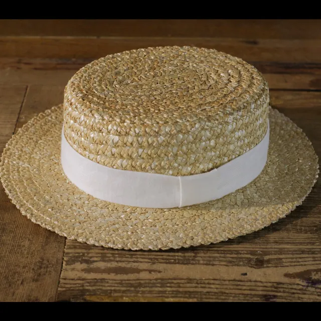 cappellificio-biellese-1935-boater-hat-in-paglia-intrecciata-con-nastro-in-lino- image 1