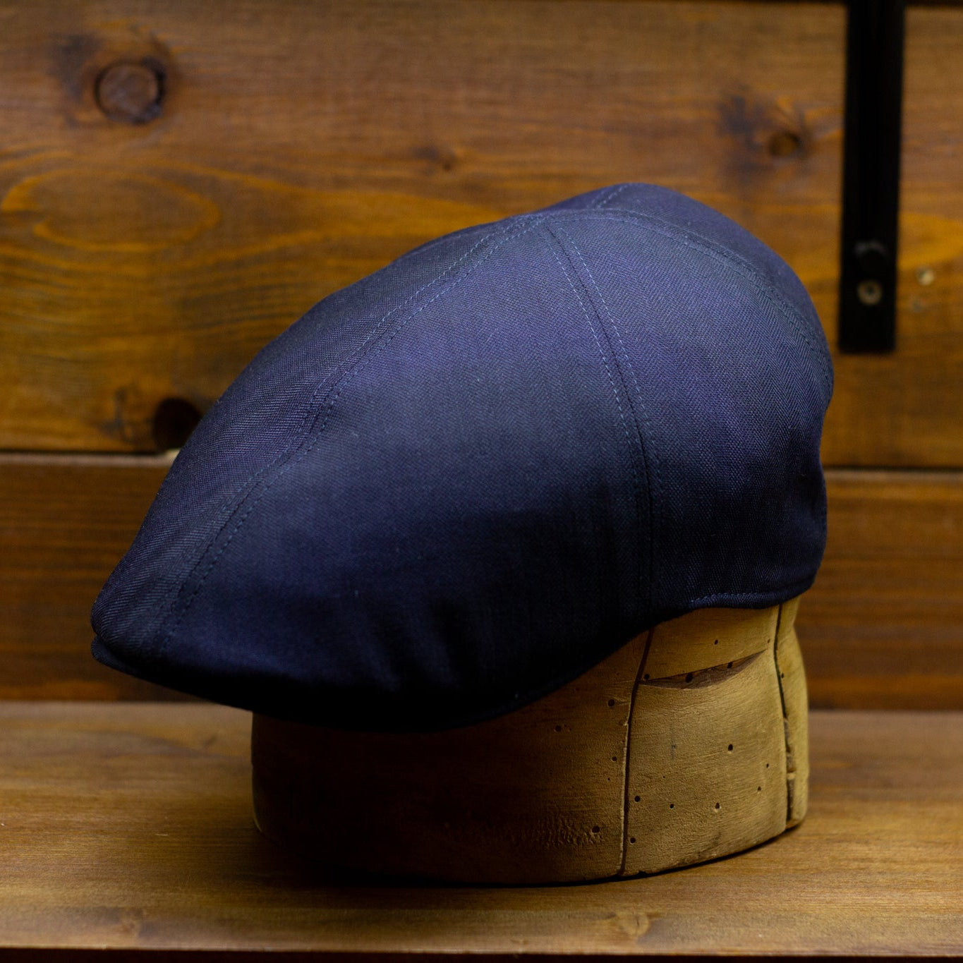 cappellificio-biellese-1935-driving-six-zegna-spina-di-pesce-blu image 2