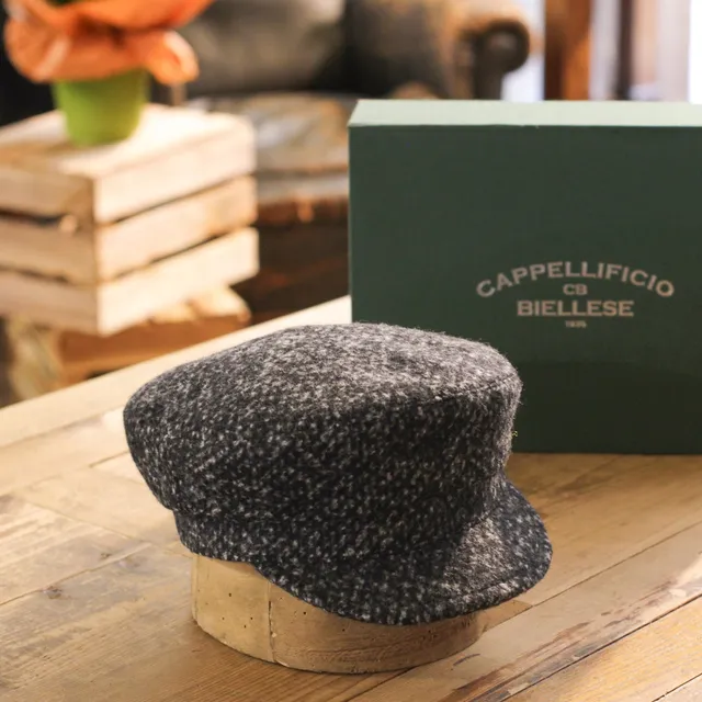 cappellificio-biellese-1935-county-cappello-marine-in-tartan-rosso-classico image 1